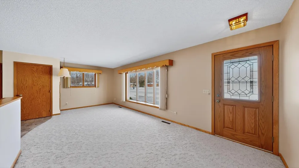 302 Cross Street Lake City, MN 55041