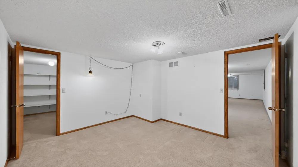302 Cross Street Lake City, MN 55041