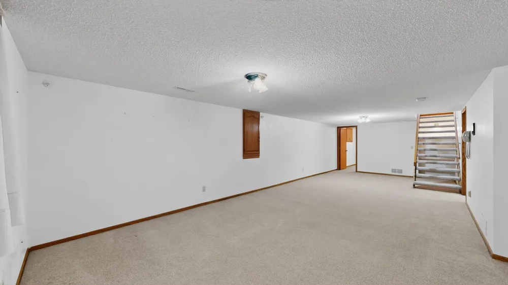 302 Cross Street Lake City, MN 55041