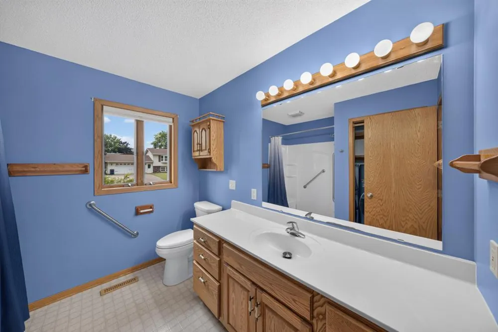302 Cross Street Lake City, MN 55041