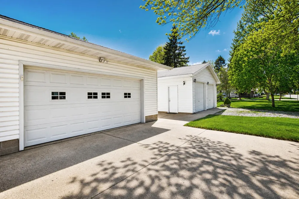 847 17th Street NE Owatonna, MN 55060