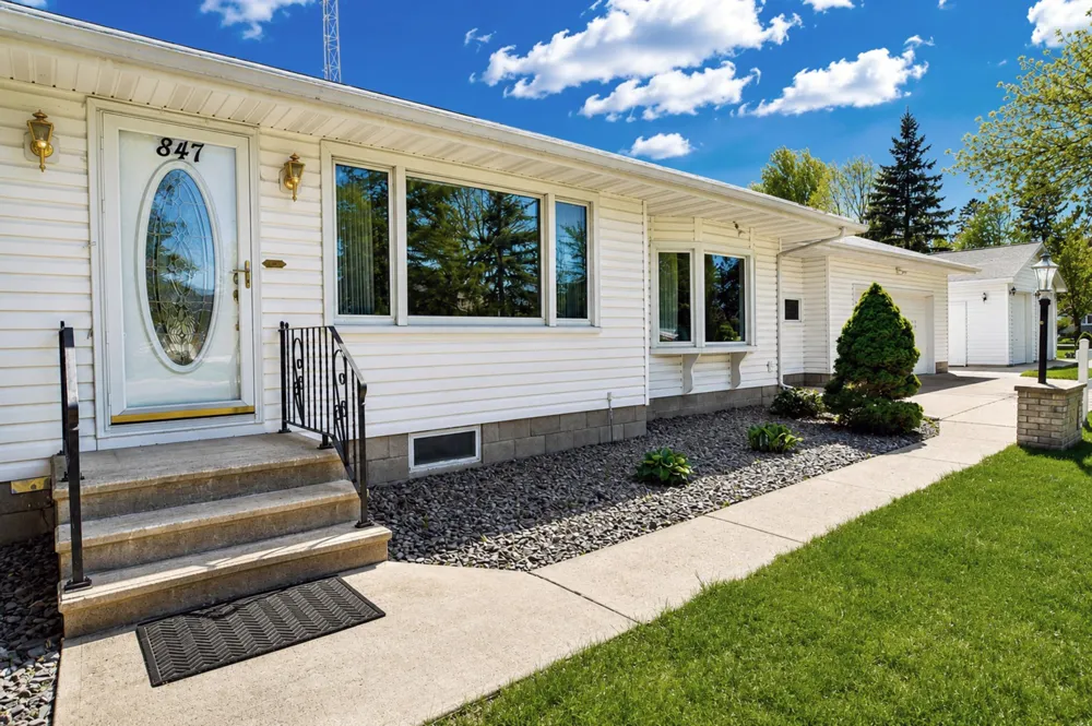 847 17th Street NE Owatonna, MN 55060