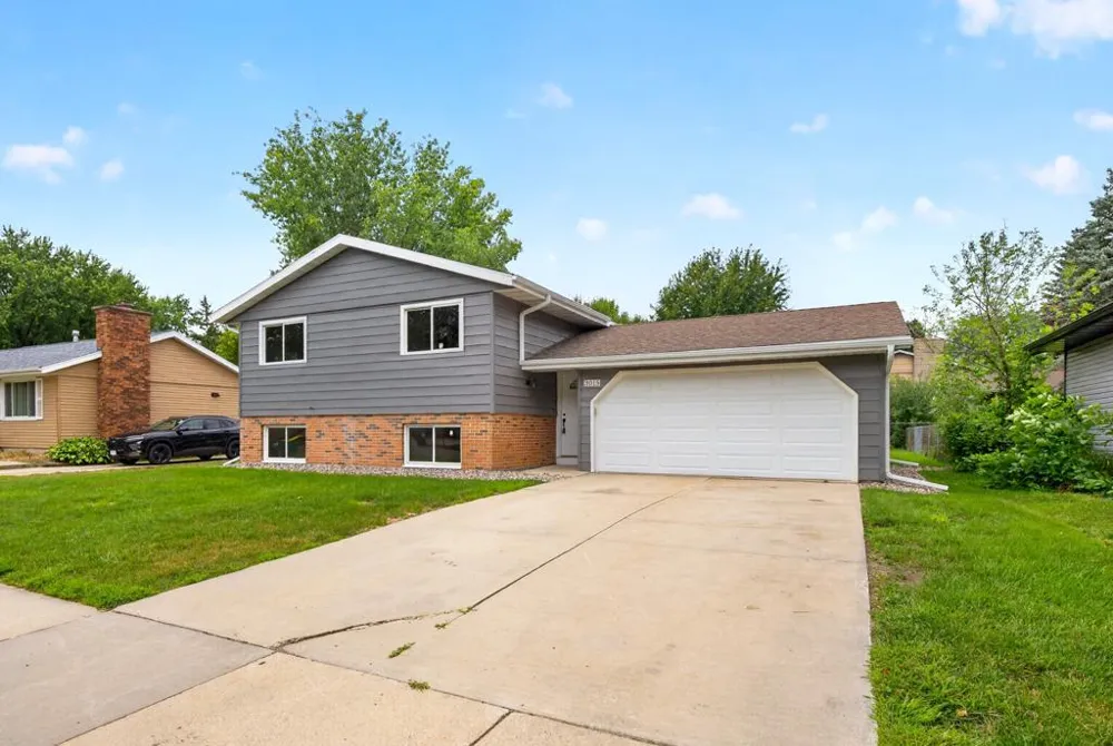 3015 4th Avenue NW Rochester, MN 55901