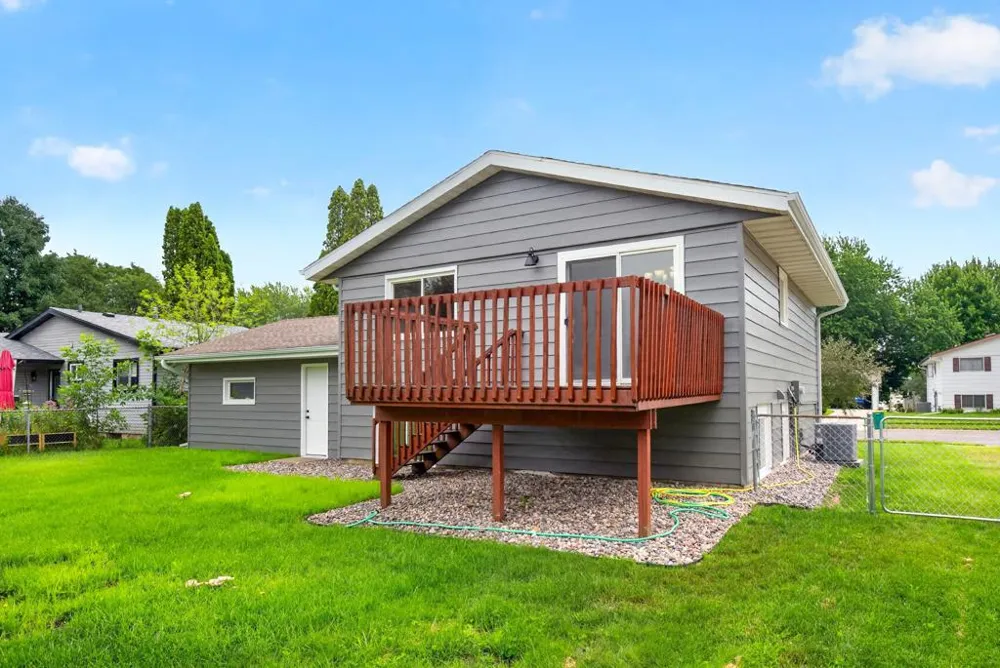 3015 4th Avenue NW Rochester, MN 55901