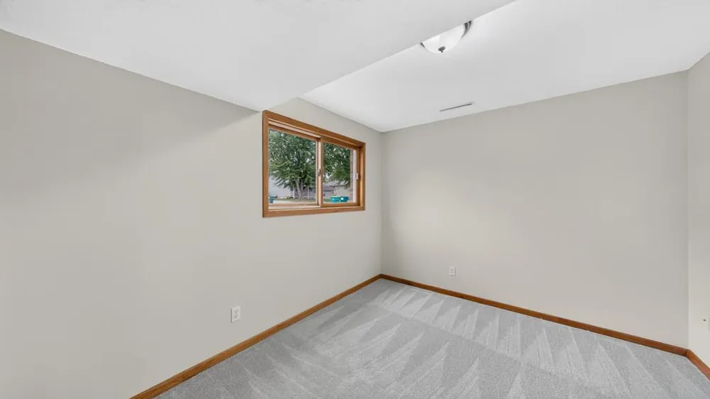 3015 4th Avenue NW Rochester, MN 55901