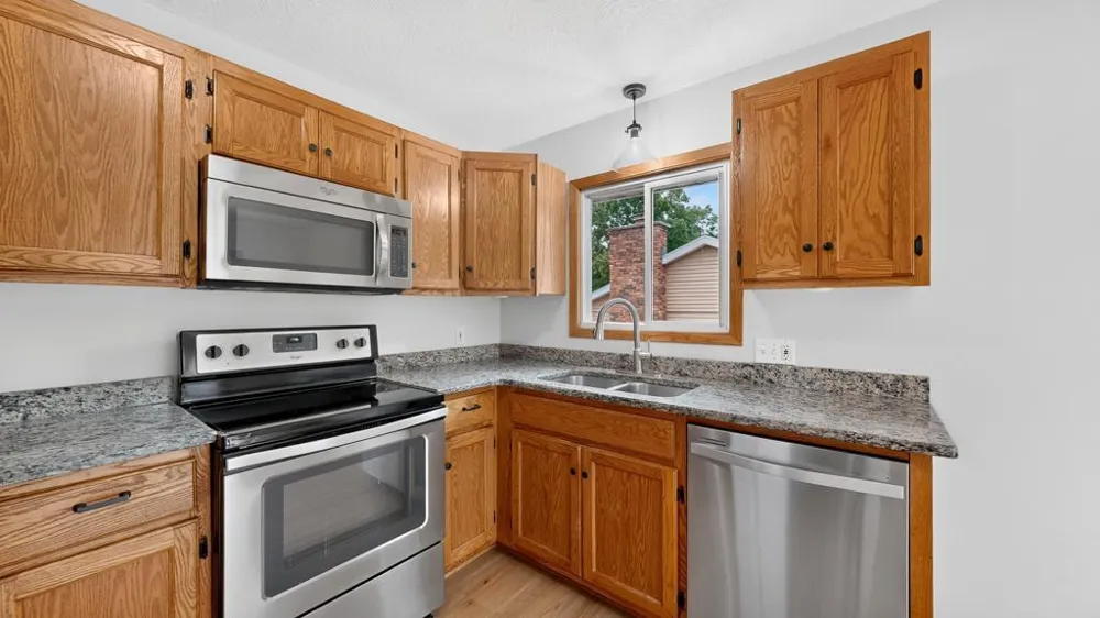 3015 4th Avenue NW Rochester, MN 55901