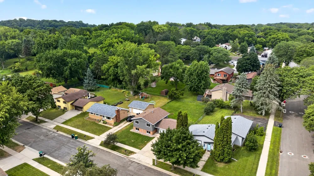 3015 4th Avenue NW Rochester, MN 55901