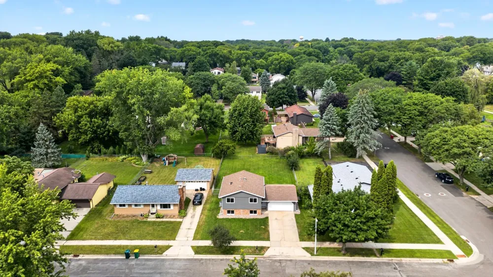 3015 4th Avenue NW Rochester, MN 55901