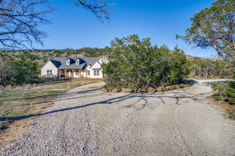 112 Wooded Acres Drive Mineral Wells, TX 76067