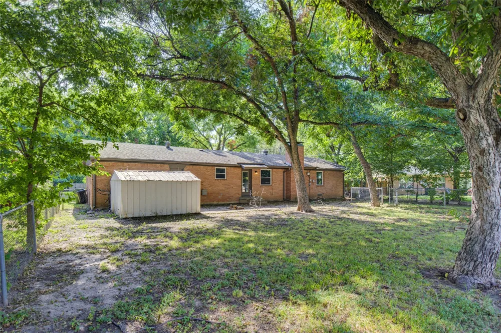 4205 Keeter Drive North Richland Hills, TX 76180