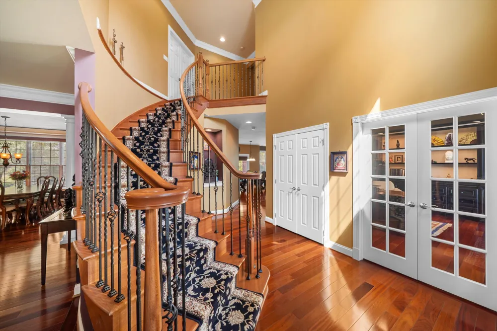 17629 Mystic Valley Court Northville, MI 48168