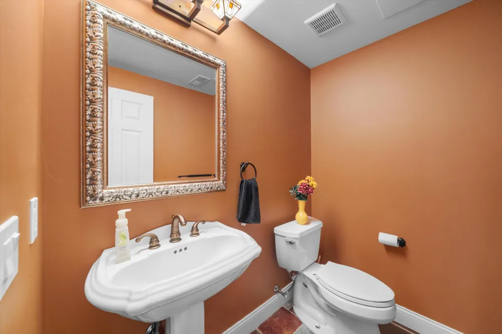 17629 Mystic Valley Court Northville, MI 48168