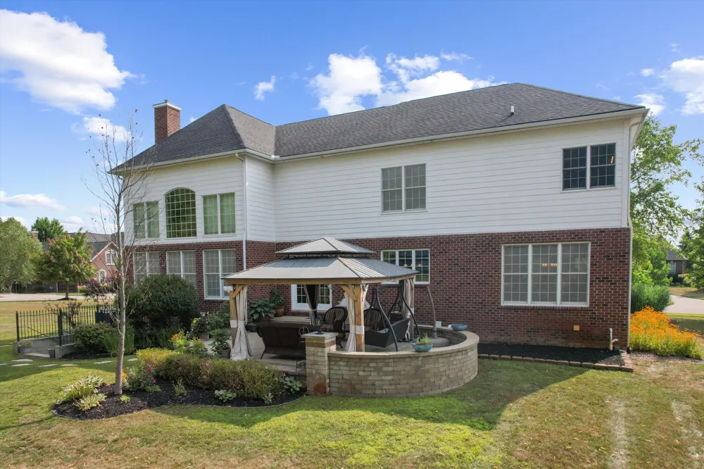 17629 Mystic Valley Court Northville, MI 48168