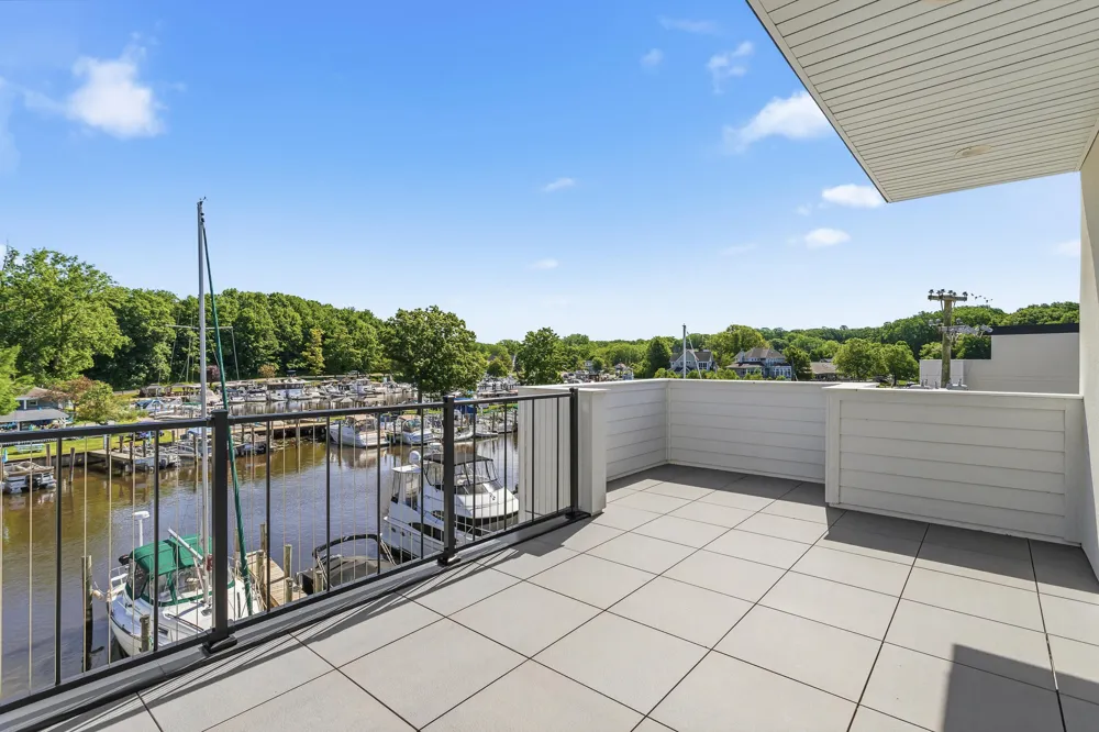 3 Bailey Avenue #2 South Haven, MI 49090