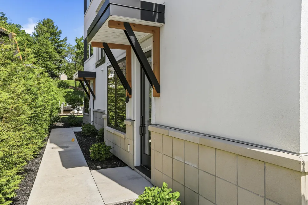 3 Bailey Avenue #2 South Haven, MI 49090