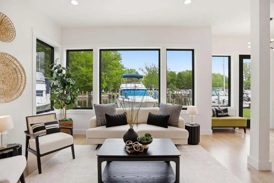 3 Bailey Avenue #2 South Haven, MI 49090