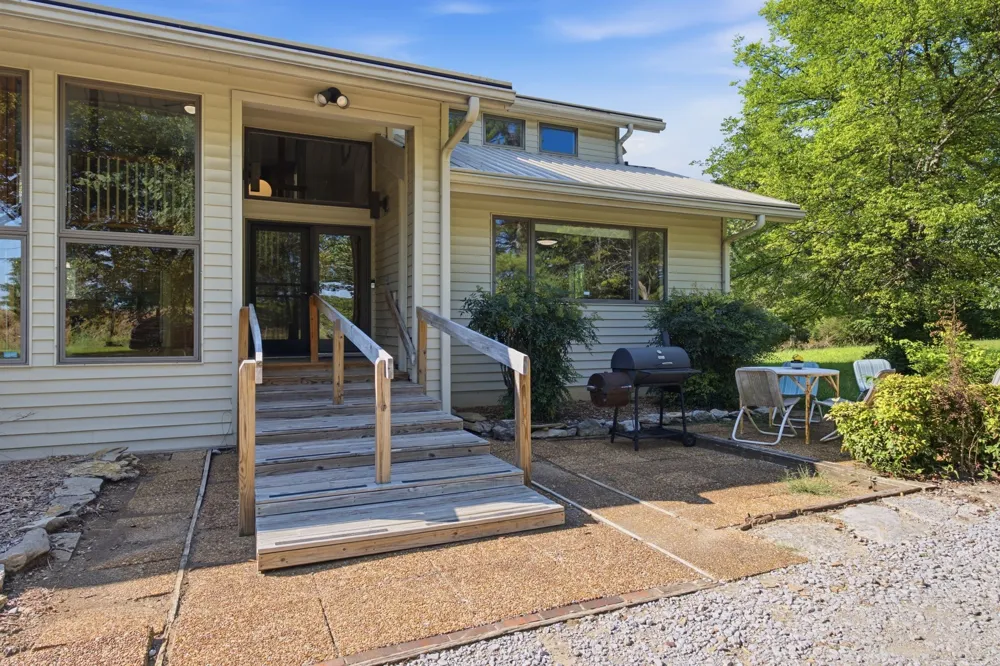 5052 John Hagar Rd Hermitage, TN 37076