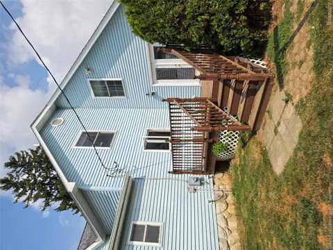 2715 Cash Road