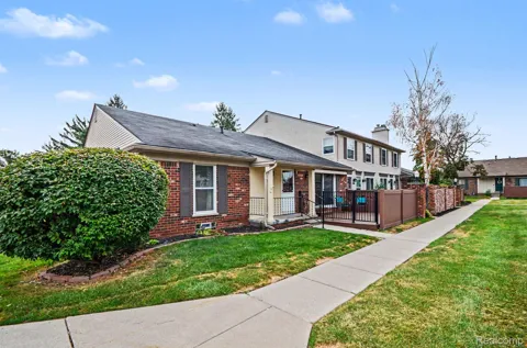 41150 Southwind Drive