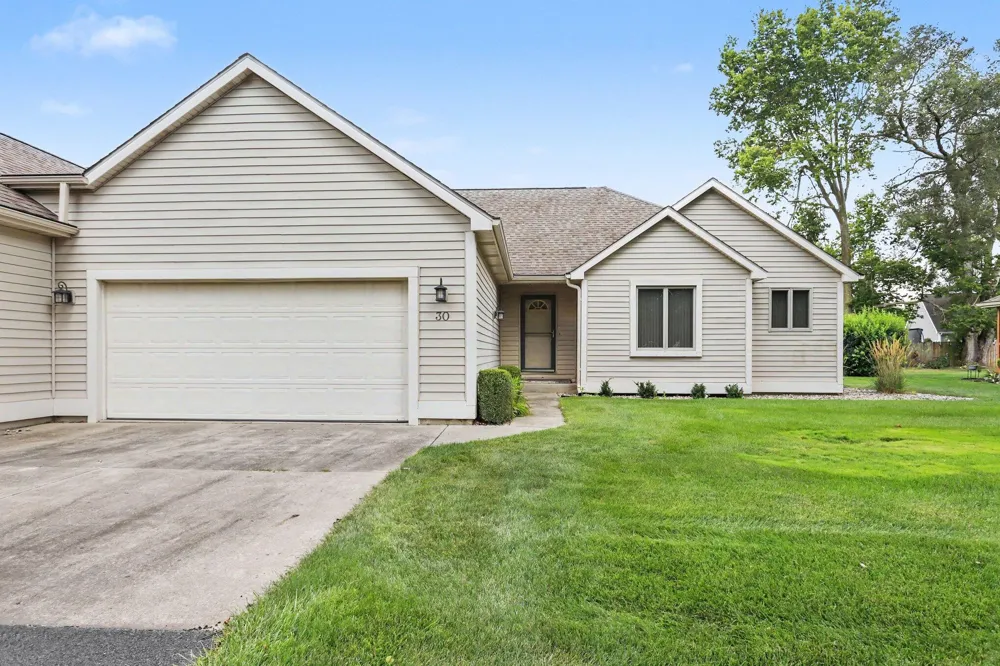 30 Oakdale Lane #104 Coldwater City, MI 49036