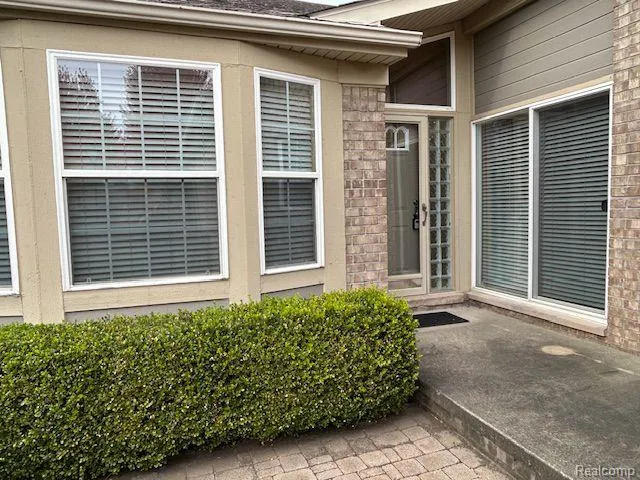 49777 HIDDEN VALLEY DRIVE Macomb Township, MI 48044