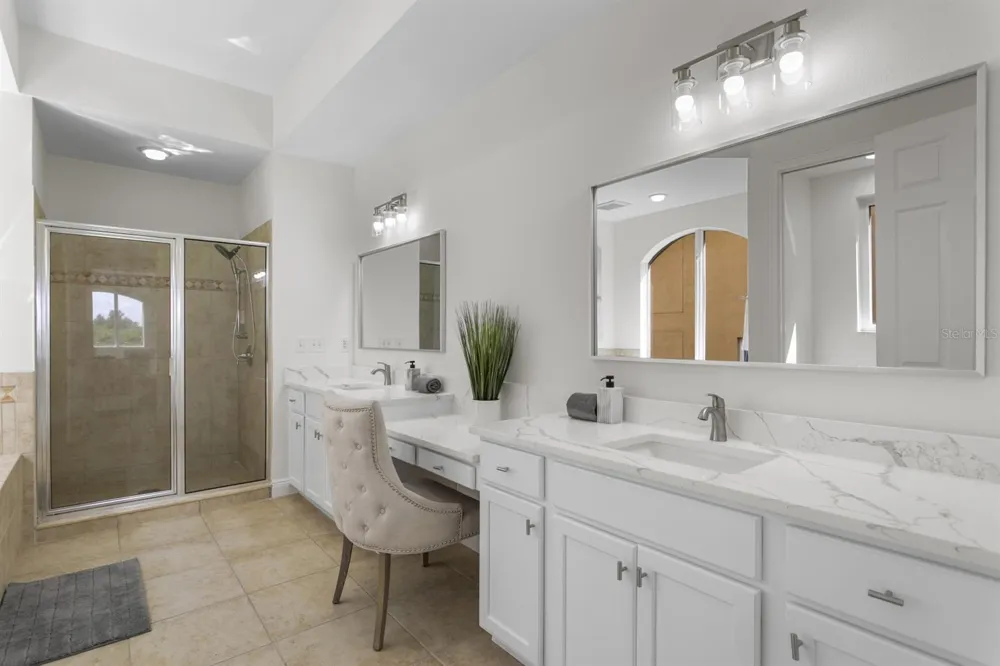 43 BAYVIEW COURT S #A St Petersburg, FL 33711