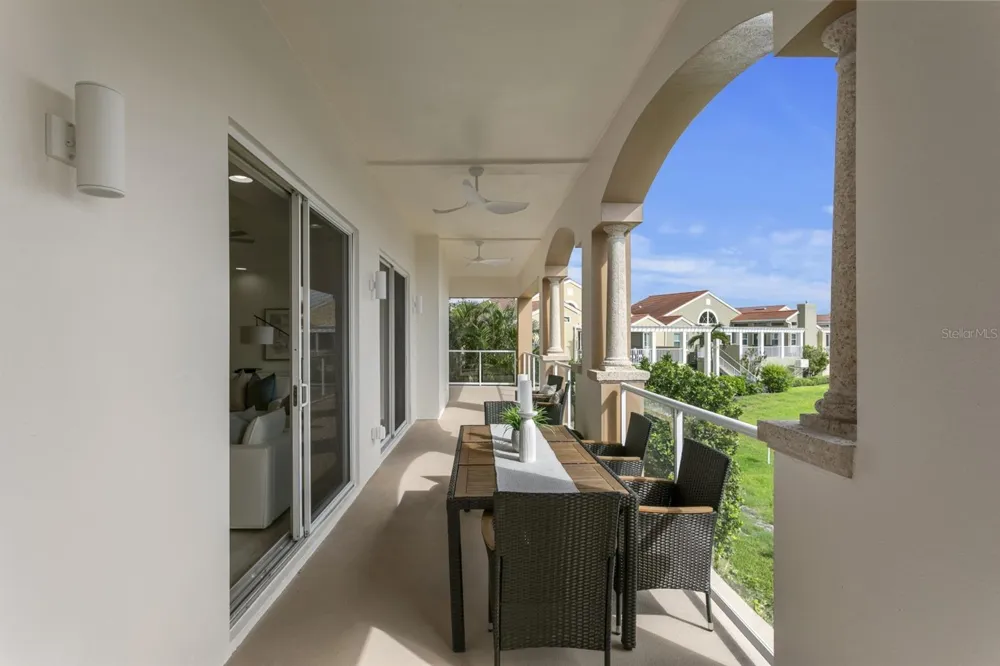43 BAYVIEW COURT S #A St Petersburg, FL 33711