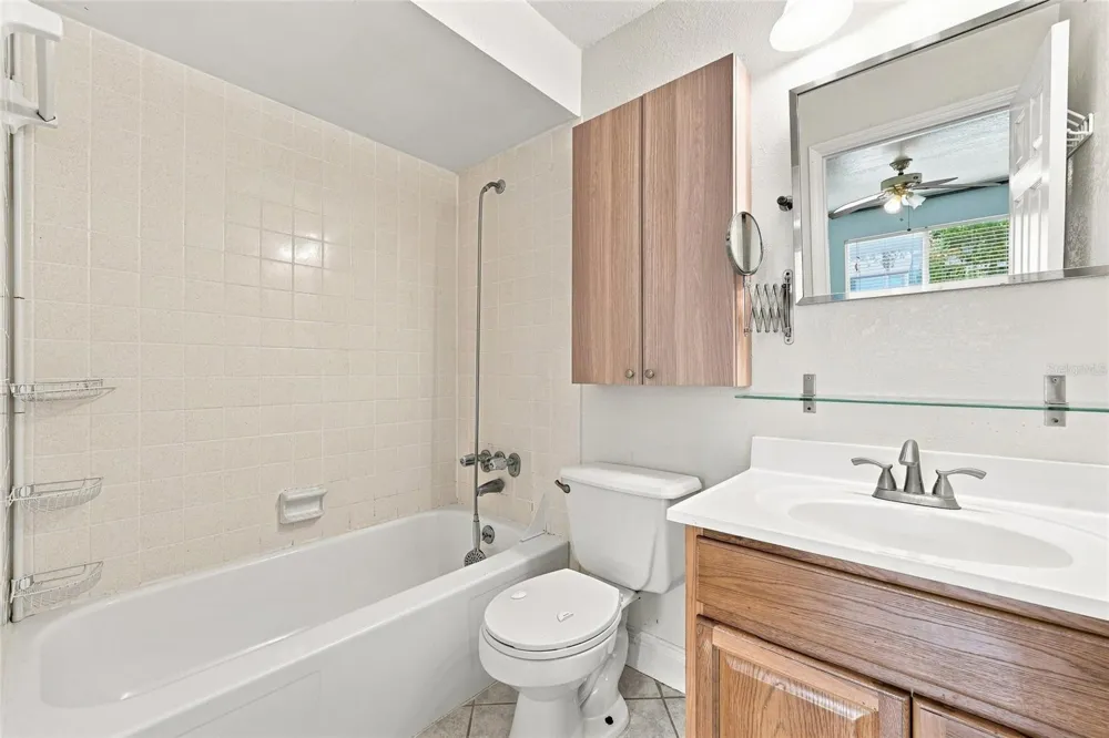 1000 LAKE OF THE WOODS BOULEVARD #105E Fern Park, FL 32730