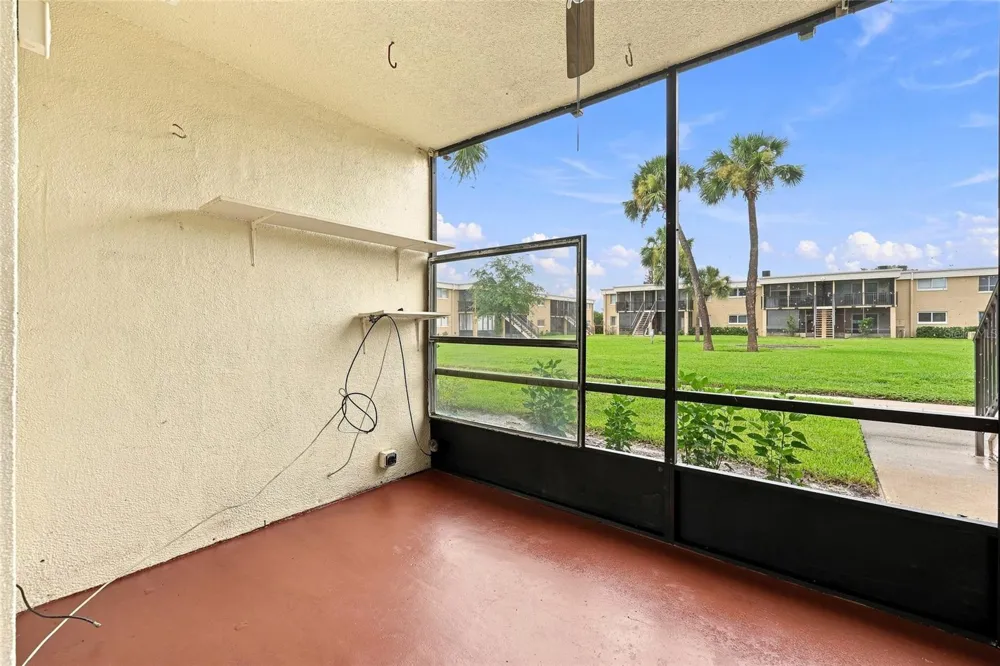 1000 LAKE OF THE WOODS BOULEVARD #105E Fern Park, FL 32730