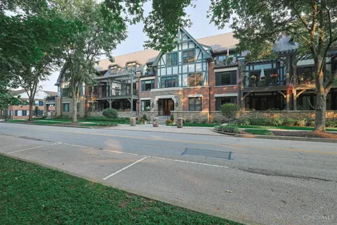 3942 Miami Road #203