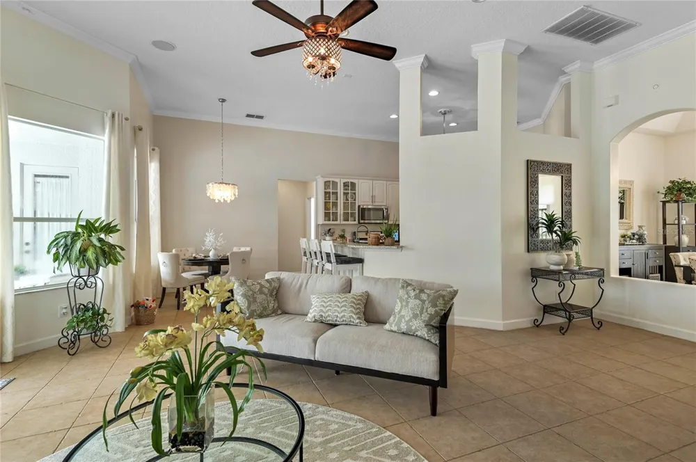 2848 ALOMA LAKE RUN Oviedo, FL 32765