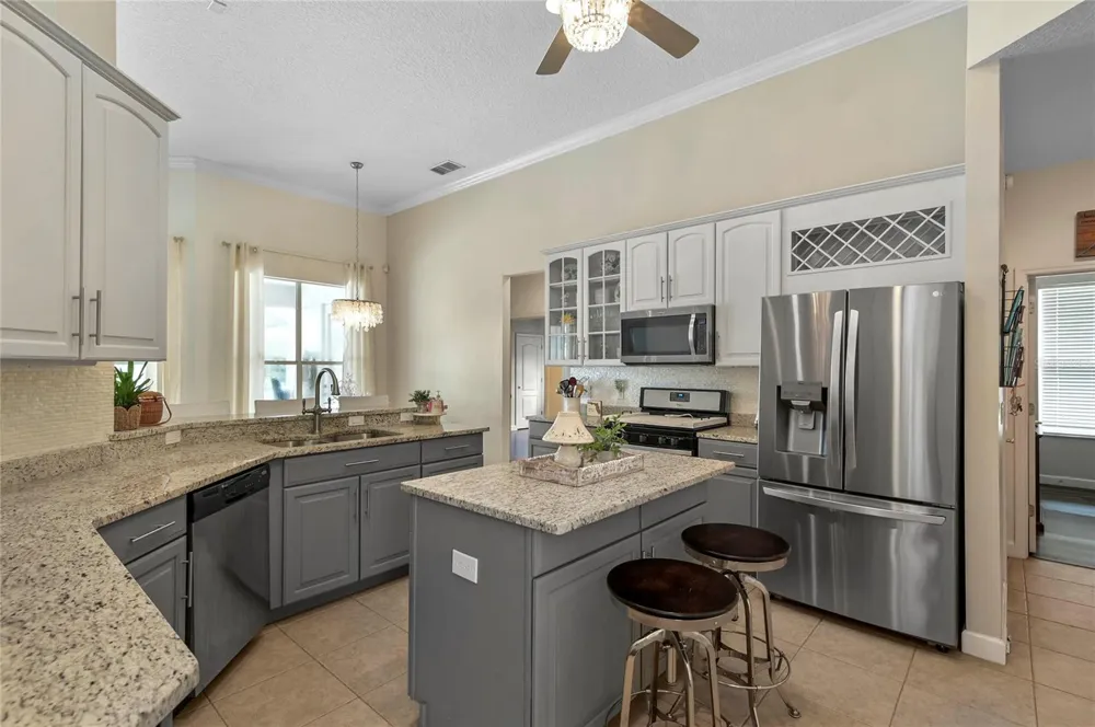 2848 ALOMA LAKE RUN Oviedo, FL 32765