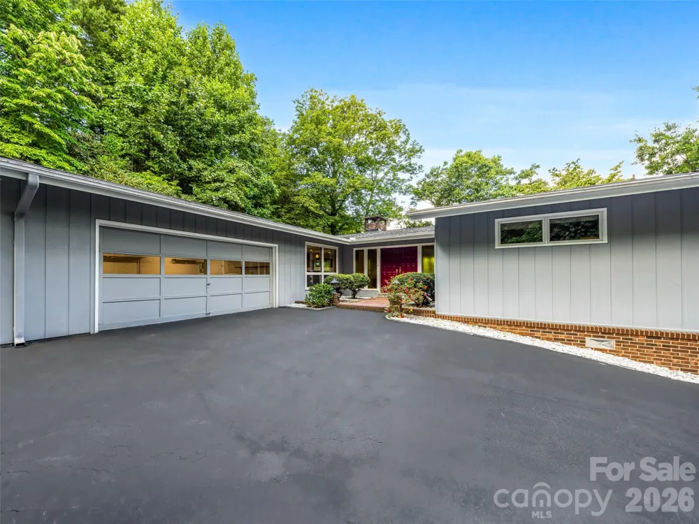 252 Middlemount Road Pisgah Forest, NC 28768