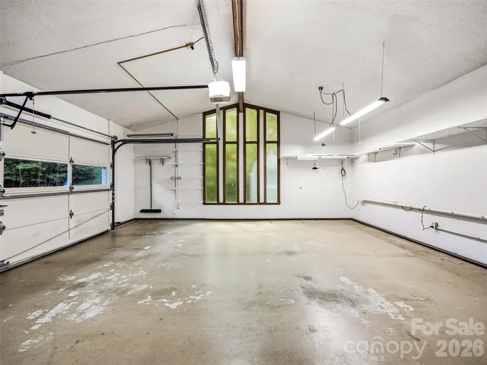 252 Middlemount Road Pisgah Forest, NC 28768