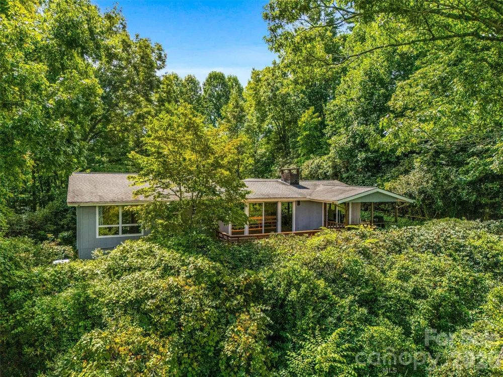 252 Middlemount Road Pisgah Forest, NC 28768