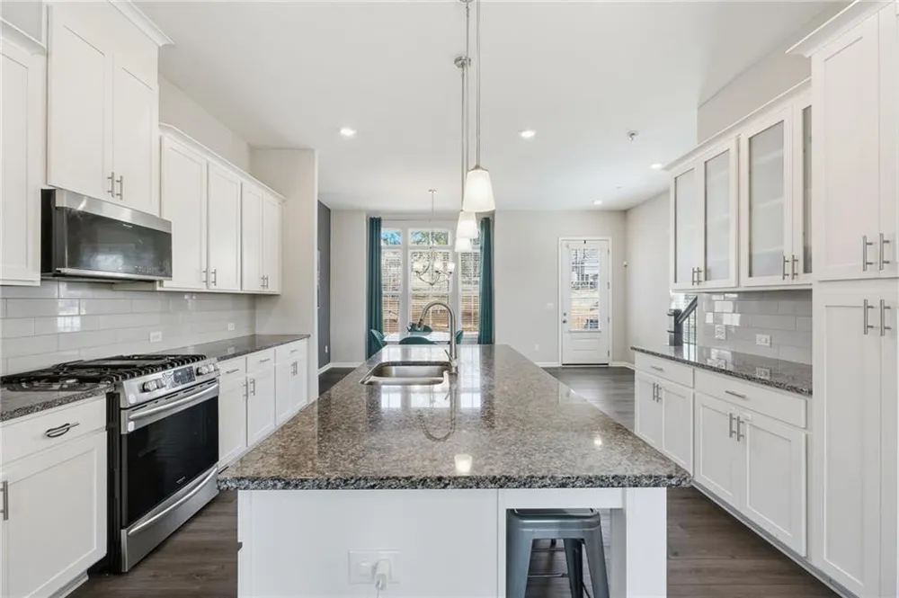 3317 Park Pointe Circle Scottdale, GA 30079
