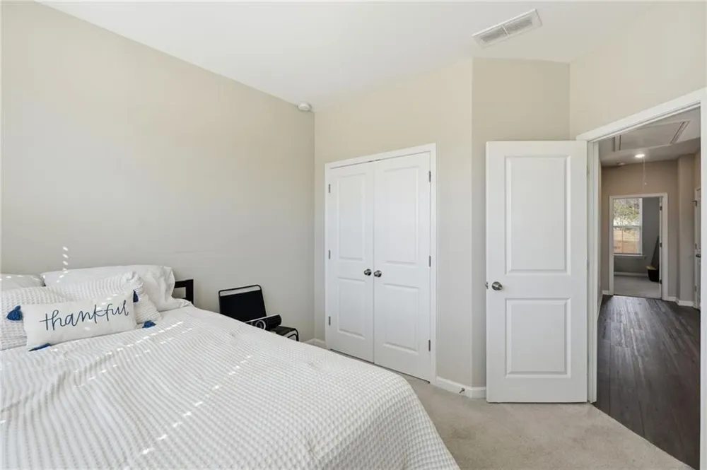 3317 Park Pointe Circle Scottdale, GA 30079