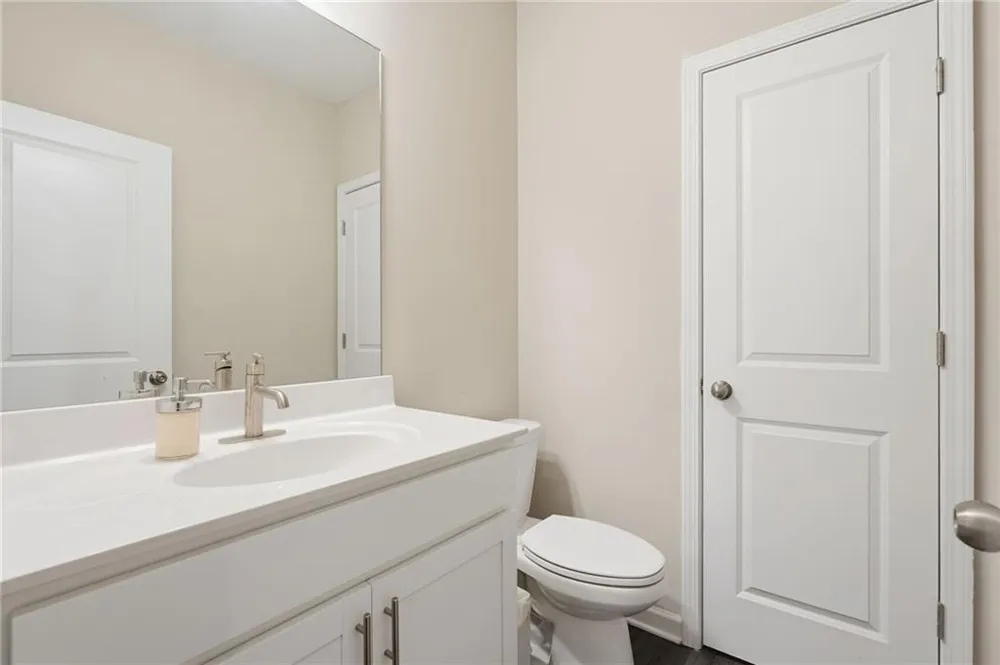 3317 Park Pointe Circle Scottdale, GA 30079