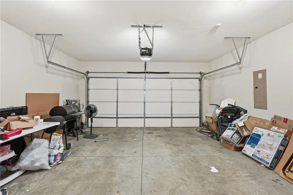 3317 Park Pointe Circle Scottdale, GA 30079