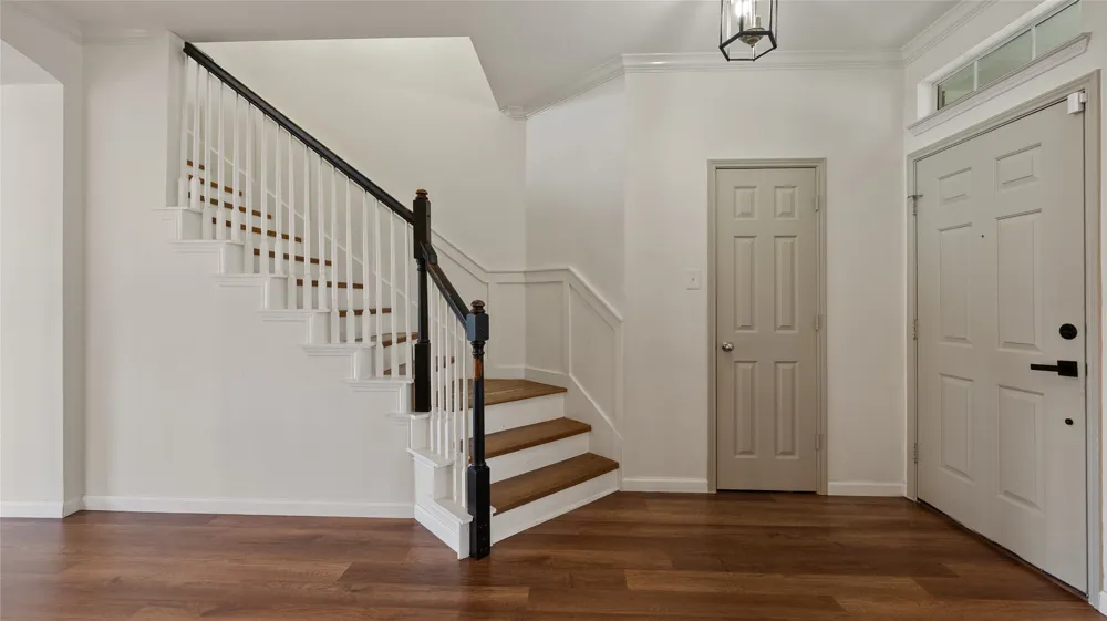 9208 Comanche Ridge Drive Fort Worth, TX 76131
