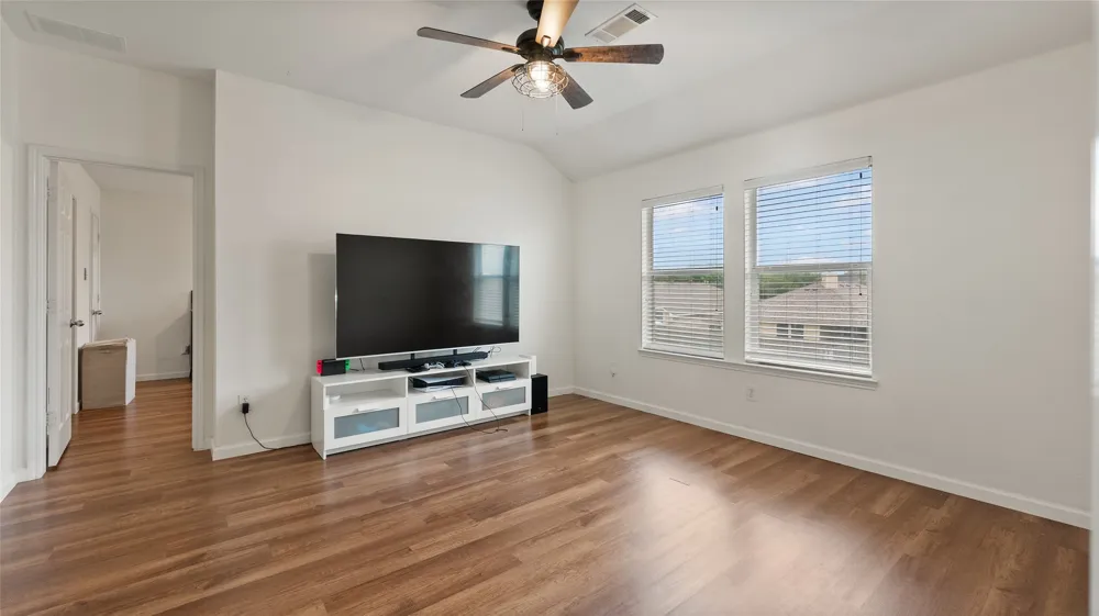9208 Comanche Ridge Drive Fort Worth, TX 76131