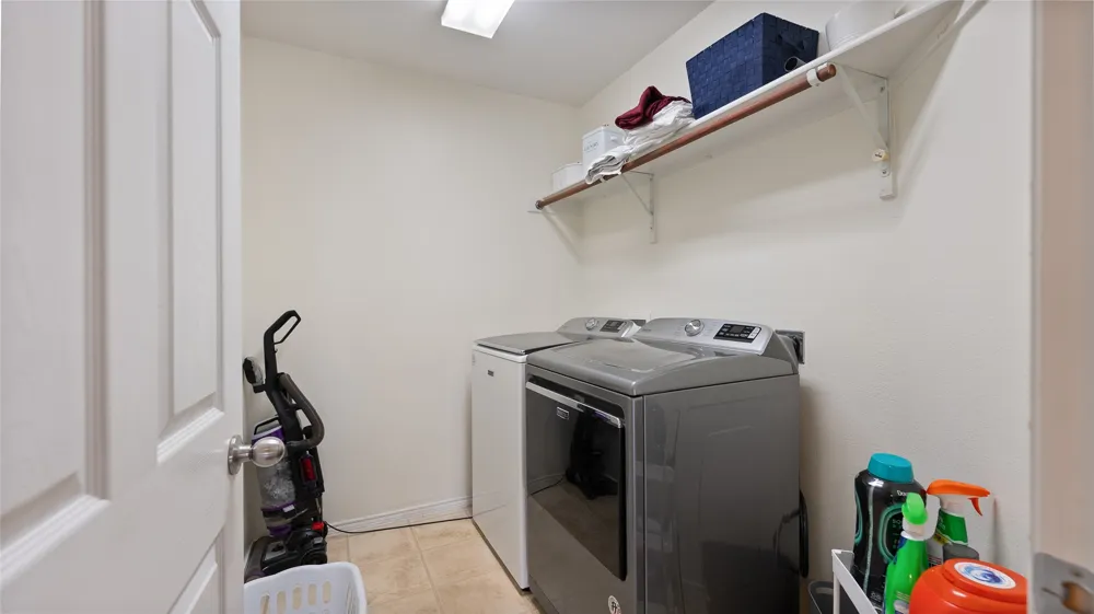 9208 Comanche Ridge Drive Fort Worth, TX 76131