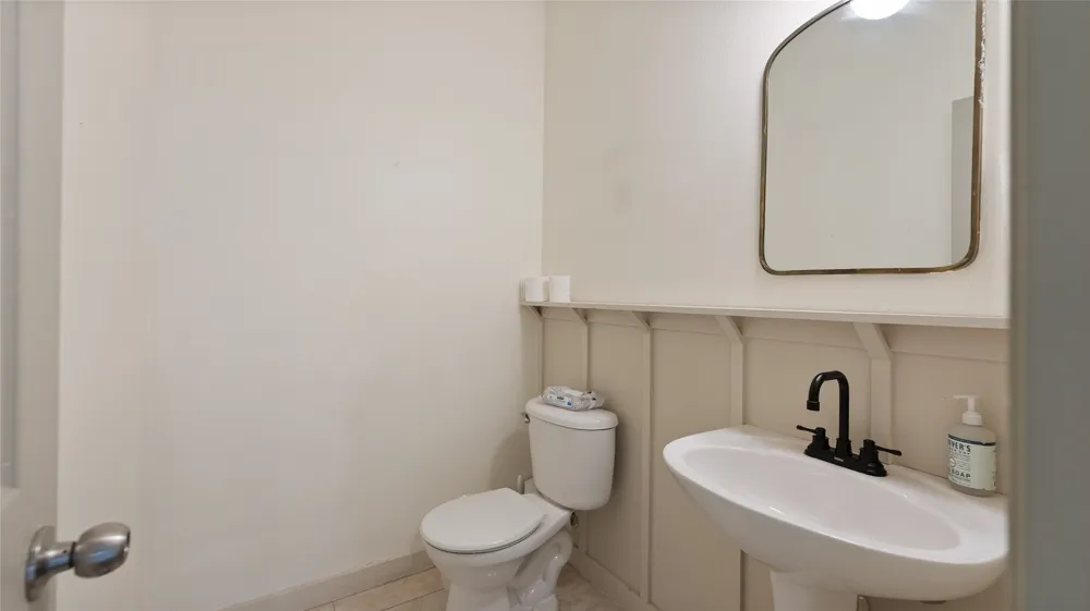 9208 Comanche Ridge Drive Fort Worth, TX 76131