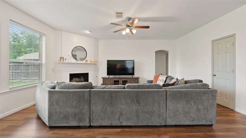 9208 Comanche Ridge Drive Fort Worth, TX 76131