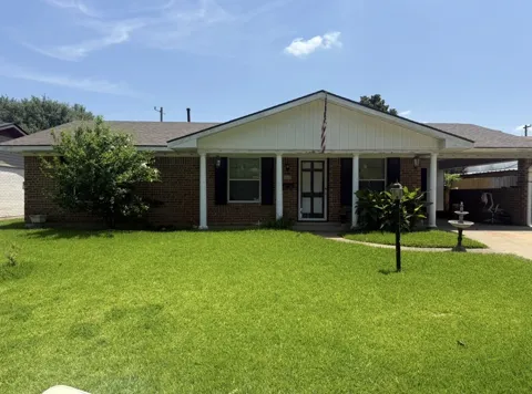 1510 Holiday Place