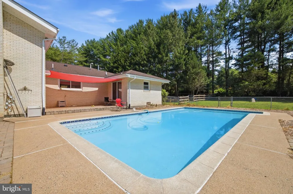 10108 BAILEYSBURG LANE Nokesville, VA 20181