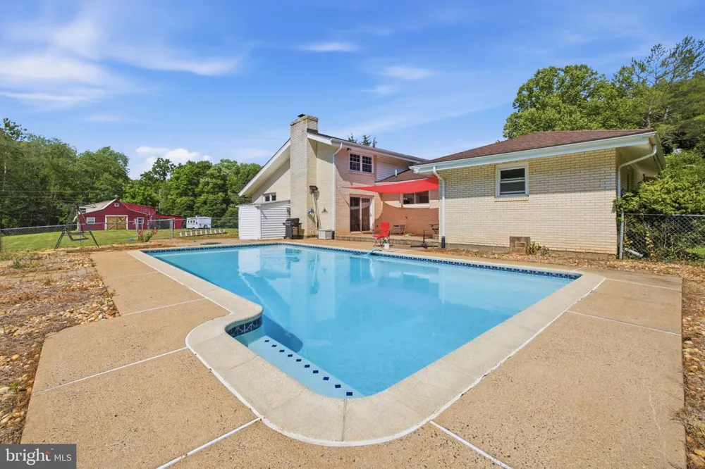 10108 BAILEYSBURG LANE Nokesville, VA 20181