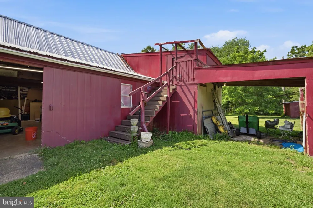 10108 BAILEYSBURG LANE Nokesville, VA 20181