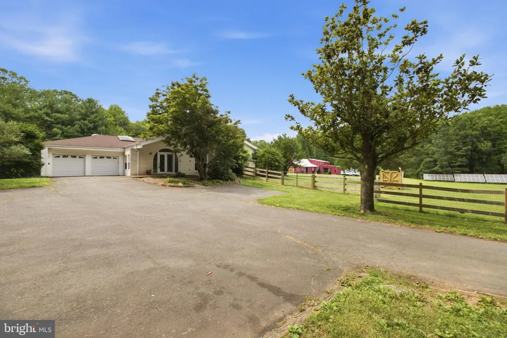 10108 BAILEYSBURG LANE Nokesville, VA 20181