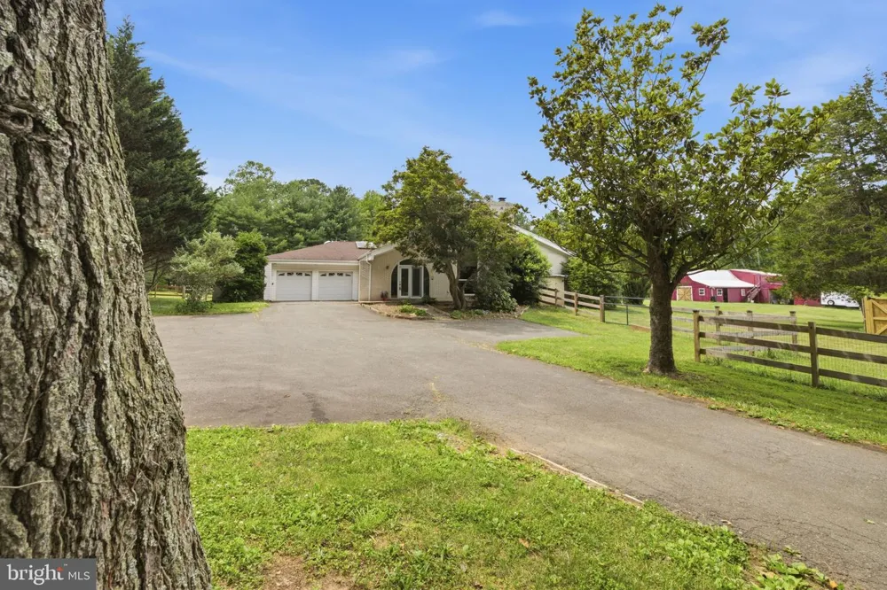10108 BAILEYSBURG LANE Nokesville, VA 20181
